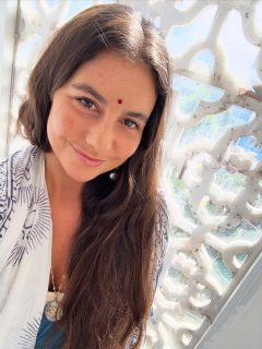 I’m releasing a big programming that’s been running my whole life.

That I have to be strong, no matter what.
That softness equals giving up.
That if I’m not holding everything together, it all falls apart.

My whole life, beliefs like these were implanted and lingered without me even noticing.
Does this sound familiar?

I’m learning now that men are meant to be stronger, to protect the softness of a woman. In every way.

Not because I can’t be strong — but because I don’t always have to be.

Nothing about this was normal for me. 
But I’m making it my new normal.

Special people are coming into my life as answers from the universe to teach me this.

And it’s showing me that there’s so much strength already in the softness.
The conditioning just made us forget.

Being soft doesn’t mean being weak.

It means trusting enough to not armor up.
To let someone else hold space while you exhale.

I’m still learning. 
Still unraveling years of believing I had to do it all alone.

But this feels like coming home to a part of myself I didn’t know was waiting.

#unlearning #strengthinmoderation #strengthinvulnerability #softness #strength #feminine #masculineenergy #protection #conditioning #newbeliefs #vulnerability #lettinggo #balance #cominghome #trusttheprocess #whensoulsalign