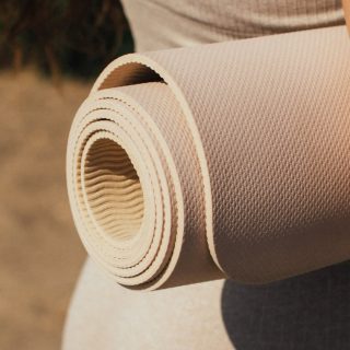 Less drama.
More yoga.

The mat doesn’t lie.😏

It shows you exactly where you’re holding tension, where you’re resisting, where you’re trying to control what won’t be controlled.

Drama lives in the mind. In the stories we tell ourselves about what happened, what might happen, what should have happened.

Yoga brings you back to the body. To the breath. To what’s actually here.

Less storytelling. More feeling.
Less reacting. More responding.
Less chaos. More clarity.

It helps you show up for life with less baggage.

Where are you choosing yoga and breath over drama and overthinking today?

#lessdramamoreyoga #yoga #presence #clarity #breath #body #mind #lettinggo #practice #responsability #selfdetermination #response #peace #yogalife #whensoulsalign